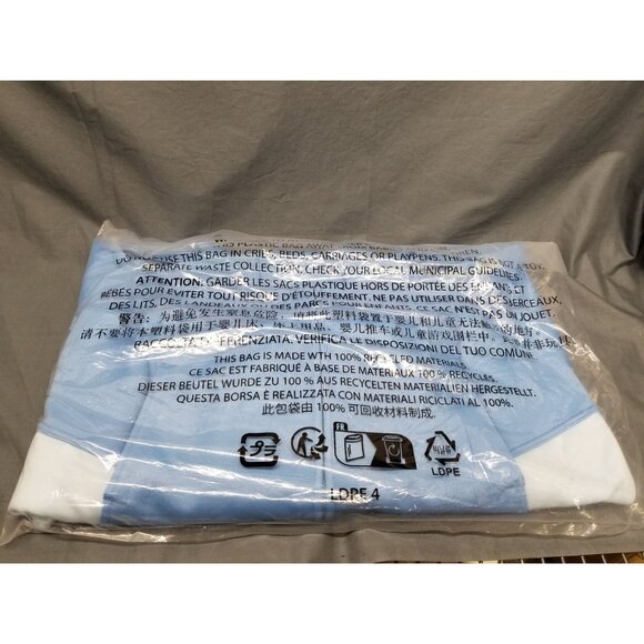 Supreme Football Zip Up Hooded Sweatshirt (FW25) Light Blue Large BRAND NEW!!! - Picture 3 of 4